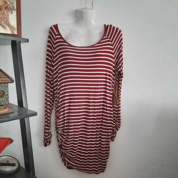 Red and cream colored striped long-sleeved tunic - Picture 1 of 4